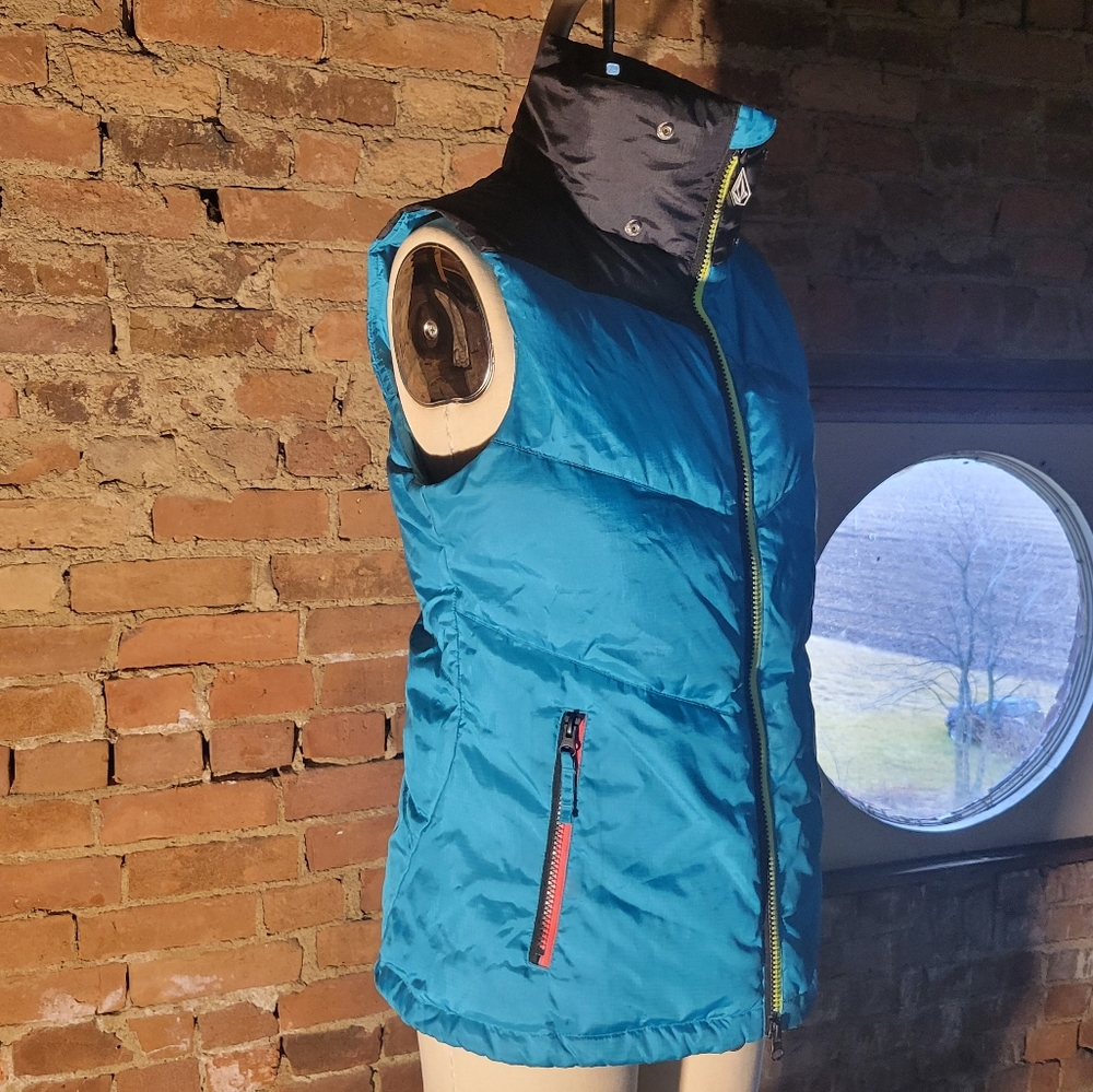 Volcom teal and black puffer vest